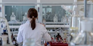 Do jakiego lekarza z obrzękiem limfatycznym?