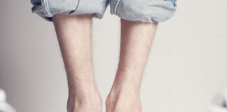 Z czego robi się grzybicą paznokci?